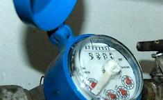 Aica bills, the case of adjustments erupts: "They are illegitimate, the rules on readings have been violated"