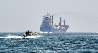 Trump continues to push allies to open the Strait of Hormuz, but Starmer and Berlin are holding back.