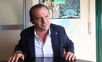 Honk, jollity or intimidation? The "De Luca case" in Barcelona turns into a mystery