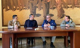 Victory, fight against low-wage work and contractual dumping