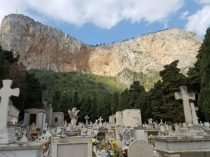 Cemeteries in Palermo, the administration's announcement: goodbye to the emergency, over 4,000 new tombs ready by 2026