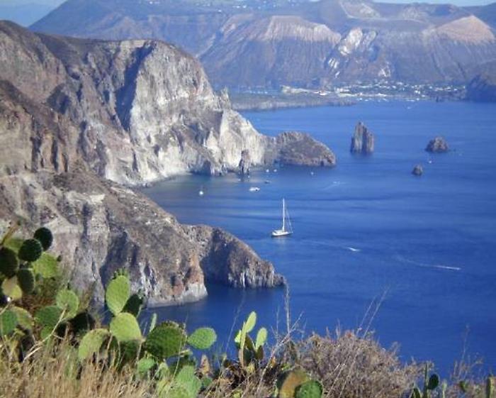 La terra trema nelle Isole Eolie