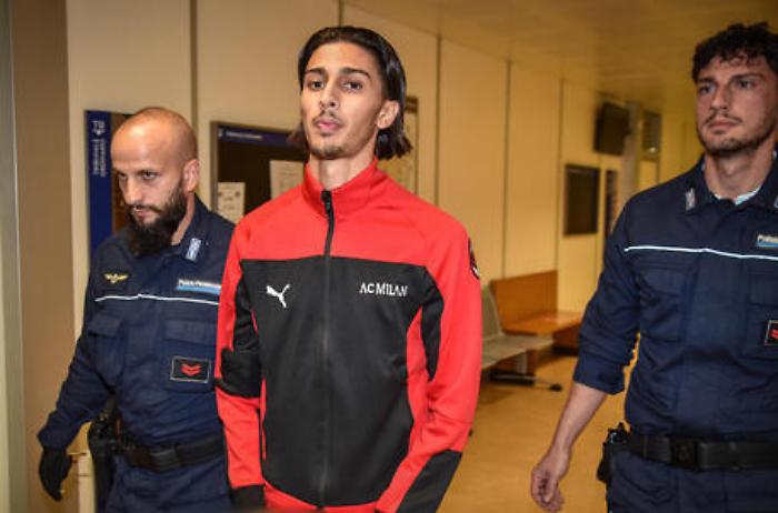 Baby Gang leaves prison and goes to a therapeutic community for detoxification.