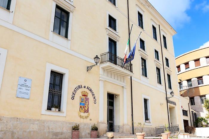 War for property: woman threatened and chased in car, she takes refuge in police station