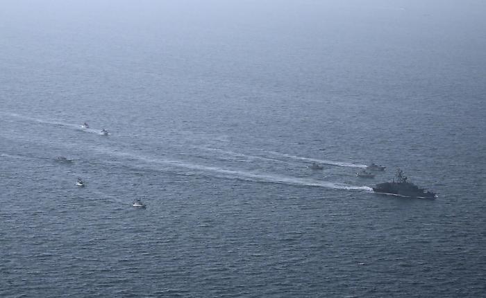 Oil tanker mystery: the (removed) post by the US minister raises tensions