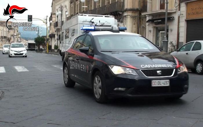 Nighttime theft at a sex shop: a 21-year-old reported