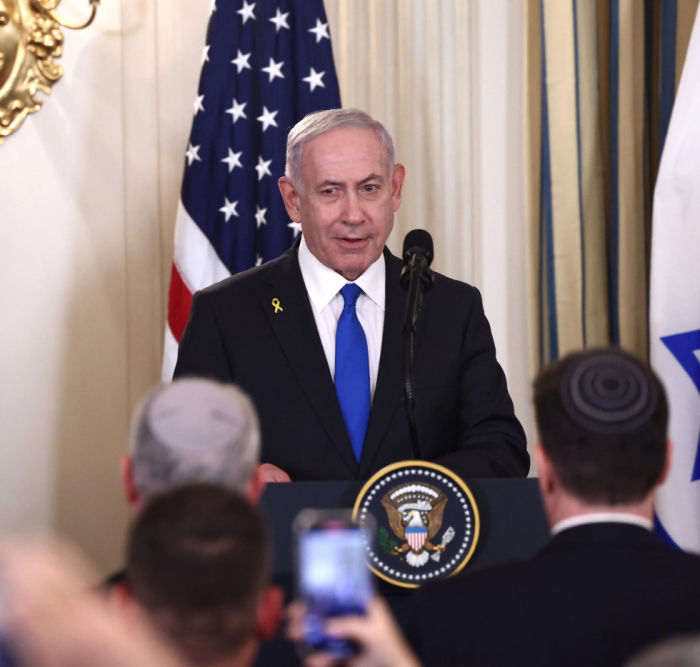 Alarm for Netanyahu's security: large piece of Iranian missile falls near his office