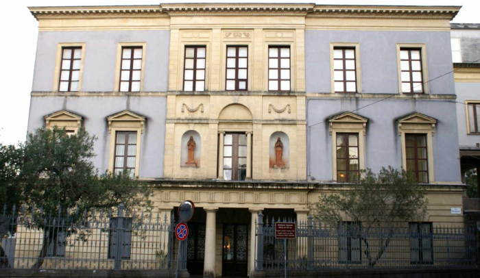 80,000 volumes, stuffed birds, and a student who changed Italian politics