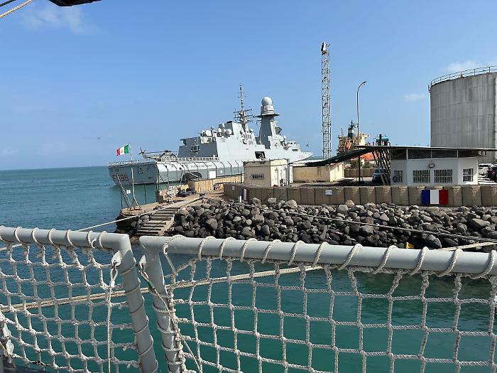 Italy is not at war, but six Navy frigates are operational in the hottest scenarios: from the Gulf to Cyprus (and the Alpino has returned from the Arctic).