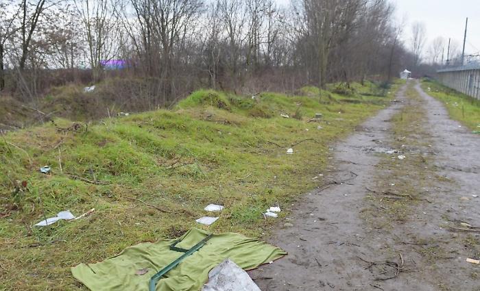 Rogoredo, the staging of the fake gun and the long wait before help arrived, but Cinturrino does not change his version.