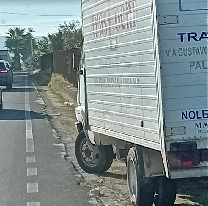 ATM assault in Acate, the truck used for the escape has been found