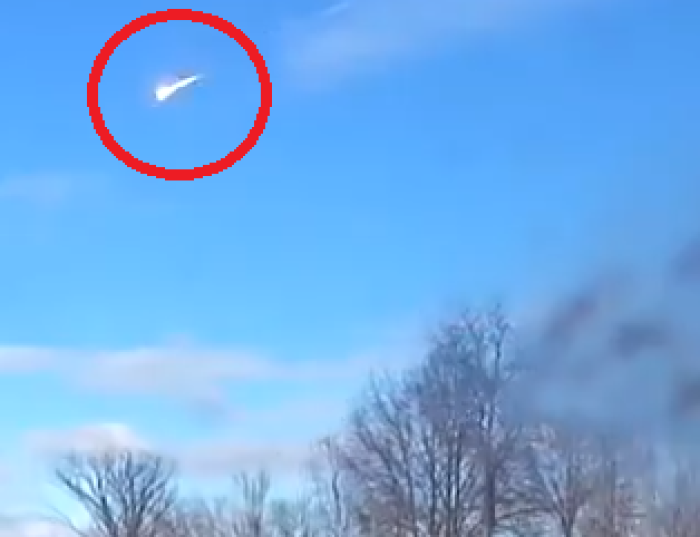 7-ton meteorite streaks through the skies of the U.S. at 63,000 km/h: dashcam video