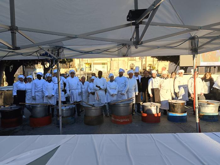 The miracle of tradition: schools as the protagonists of the San Giuseppe tables