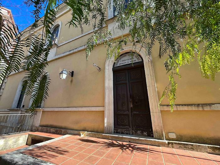 Modica, advanced techniques for social workers