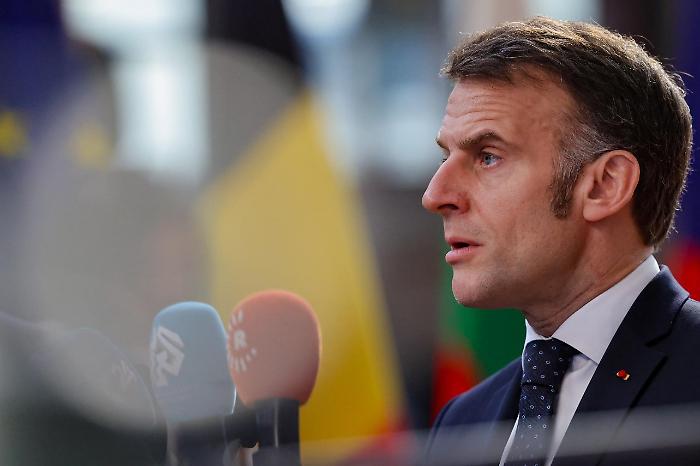 Macron between Europe, the Gulf, and domestic politics: alliance with Berlin on the Fcas fighter jet, calls for peace, and denials regarding the municipal elections.