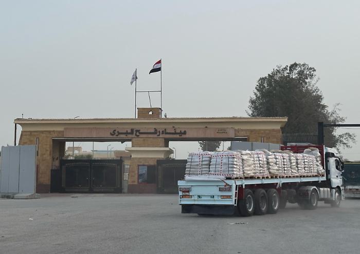 Gaza, the Rafah crossing to and from Egypt has reopened