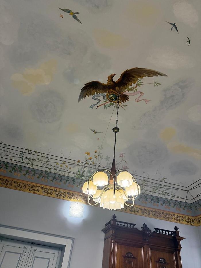 It is not a house, it is a living dwelling: Villa Fiamingo and the sweet weight of memory