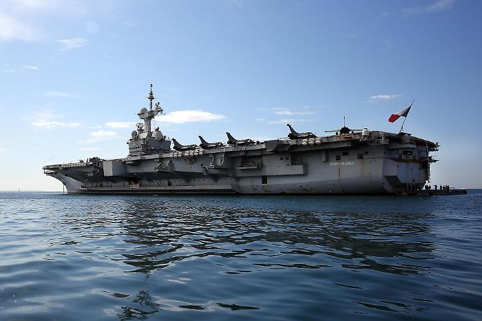 The secret location of the French aircraft carrier discovered thanks to a fitness app
