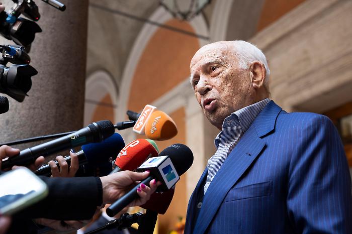 Paolo Cirino Pomicino has died: the DC's 'Minister' was 86 years old.