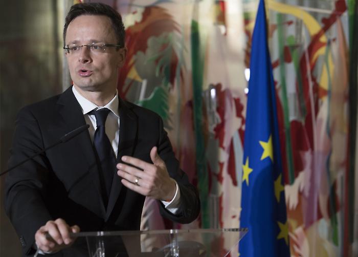 The Hungarian minister who revealed EU secrets to the Russians over the phone: the shocking investigation that shakes the halls of Brussels