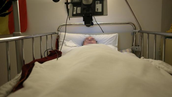 "The gesture of Libera": in Tuscany, a 55-year-old woman suffering from multiple sclerosis took her own life using a device from the CNR operated by her eyes.