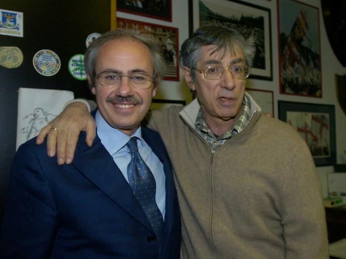"Me and Bossi and that time Cav settled a dispute between us," Raffaele Lombardo recounts the "his" Senatur.