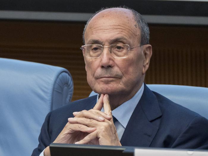 Referendum, avalanche of No votes and in the Sicilian center-right it's everyone against everyone: "Lack of commitment"